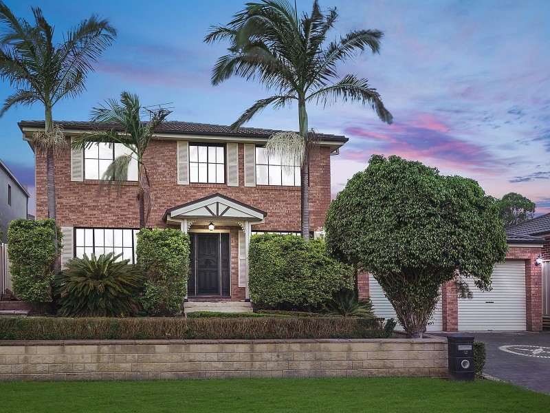 12 Batehaven Close, Prestons NSW 2170