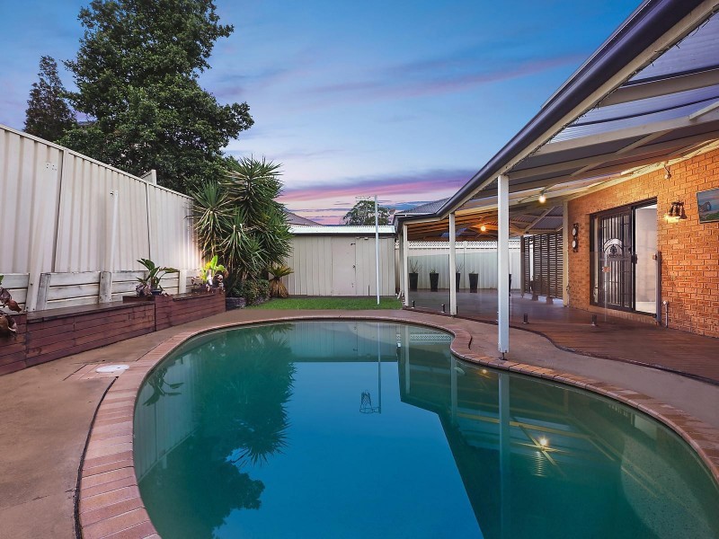 12 Batehaven Close, Prestons NSW 2170