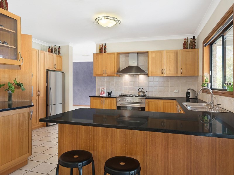 16 Aragon Street, Cecil Hills NSW 2171