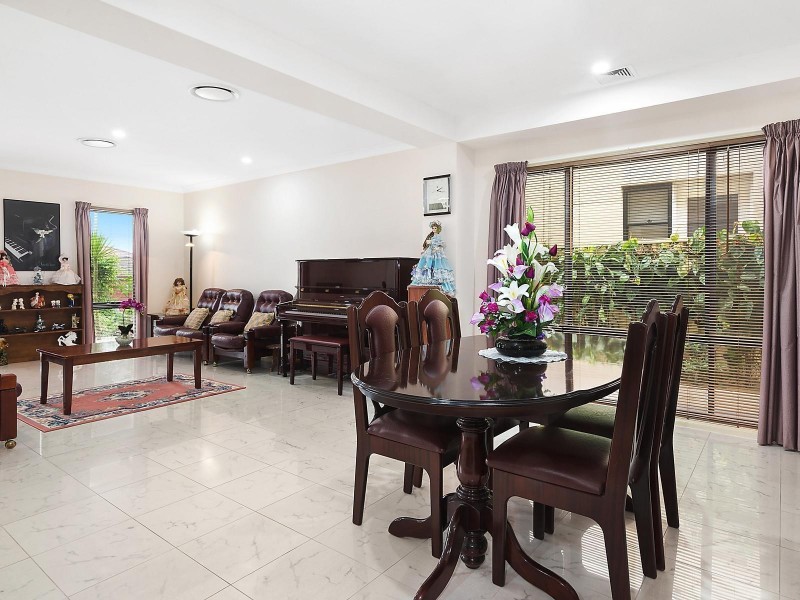 15 Tudor Crescent, Cecil Hills NSW 2171