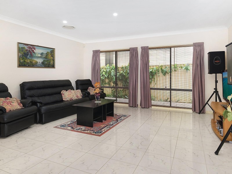 15 Tudor Crescent, Cecil Hills NSW 2171
