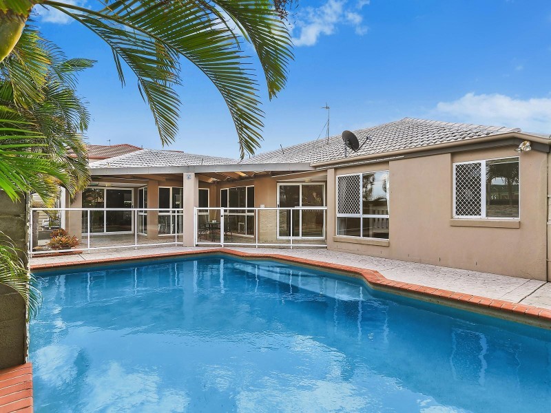 18 Wisemans Court, Helensvale QLD 4212