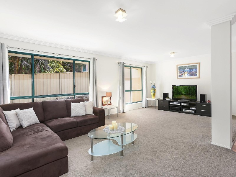 60 Ingles Circuit, Arundel QLD 4214