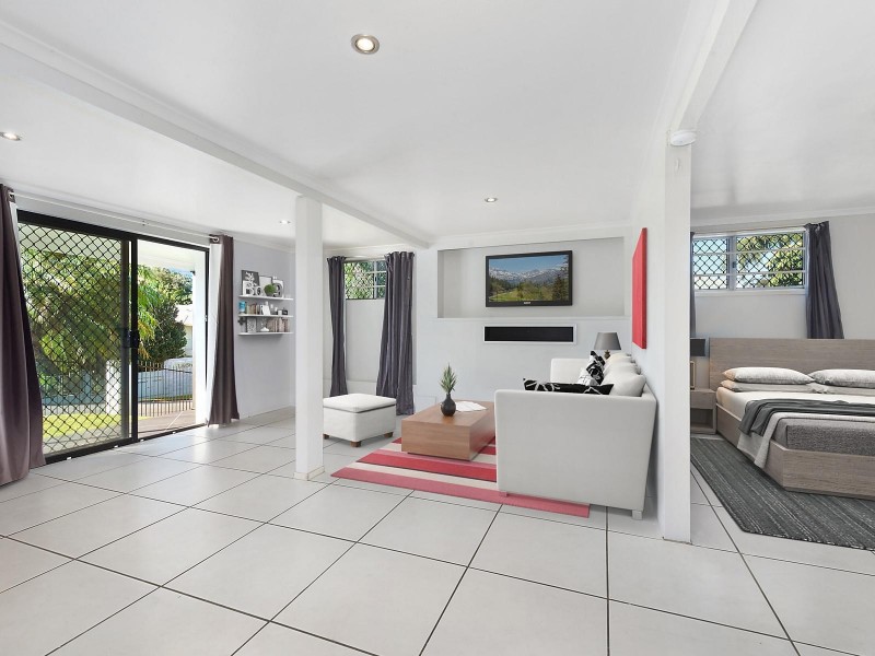 30A Gordon Street, Labrador QLD 4215