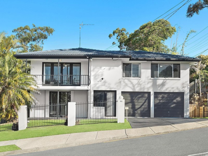 30A Gordon Street, Labrador QLD 4215
