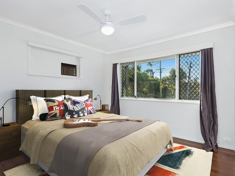 30A Gordon Street, Labrador QLD 4215