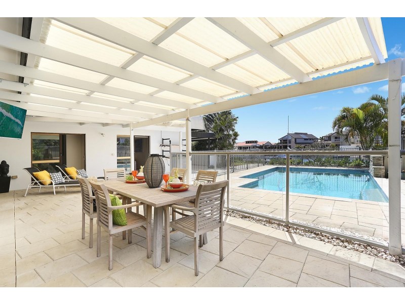 5 Kavieng Crescent, Runaway Bay QLD 4216