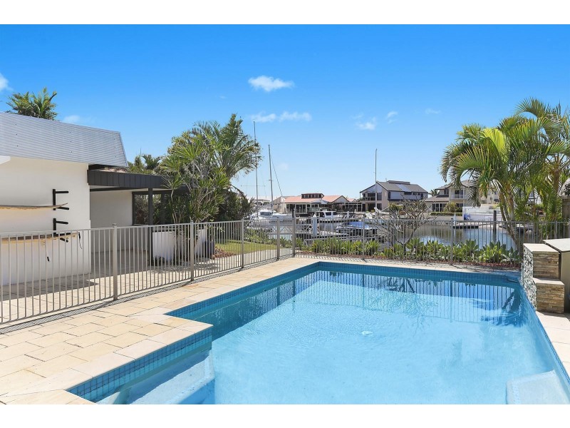 5 Kavieng Crescent, Runaway Bay QLD 4216