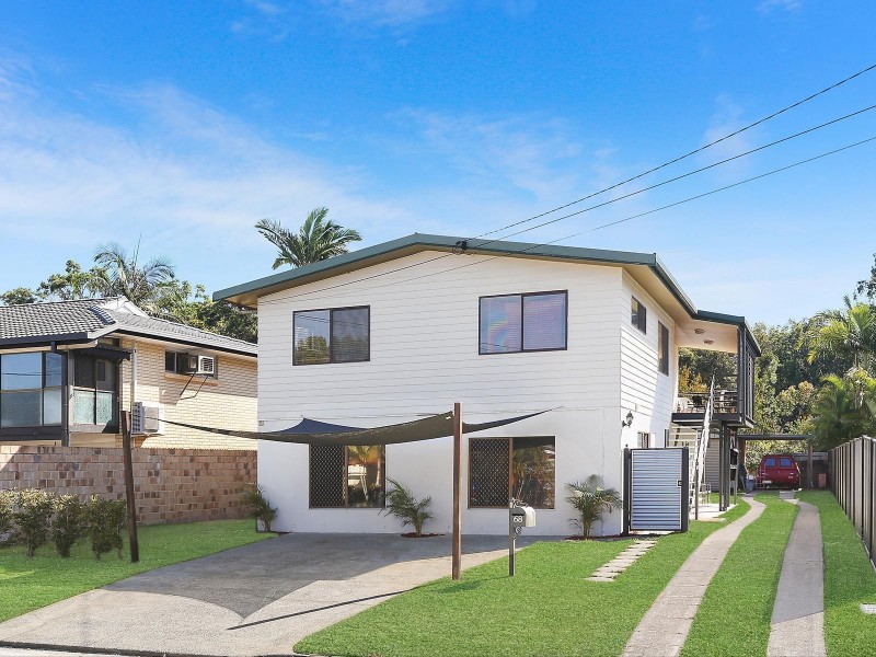 68 Kumbari Close, Southport QLD 4215