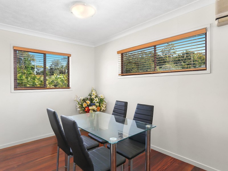 68 Kumbari Close, Southport QLD 4215