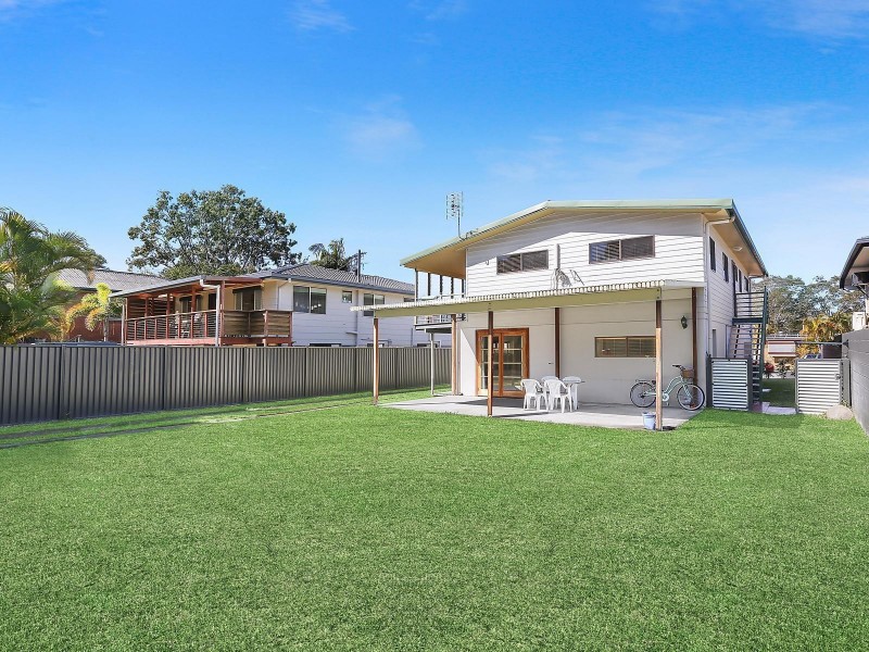 68 Kumbari Close, Southport QLD 4215
