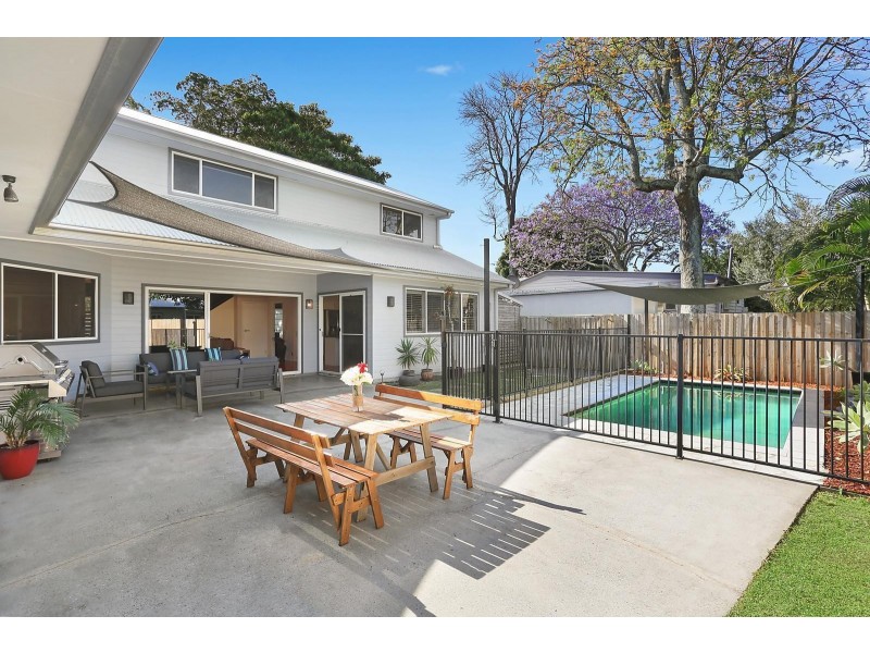 17 Echlin Street, Labrador QLD 4215