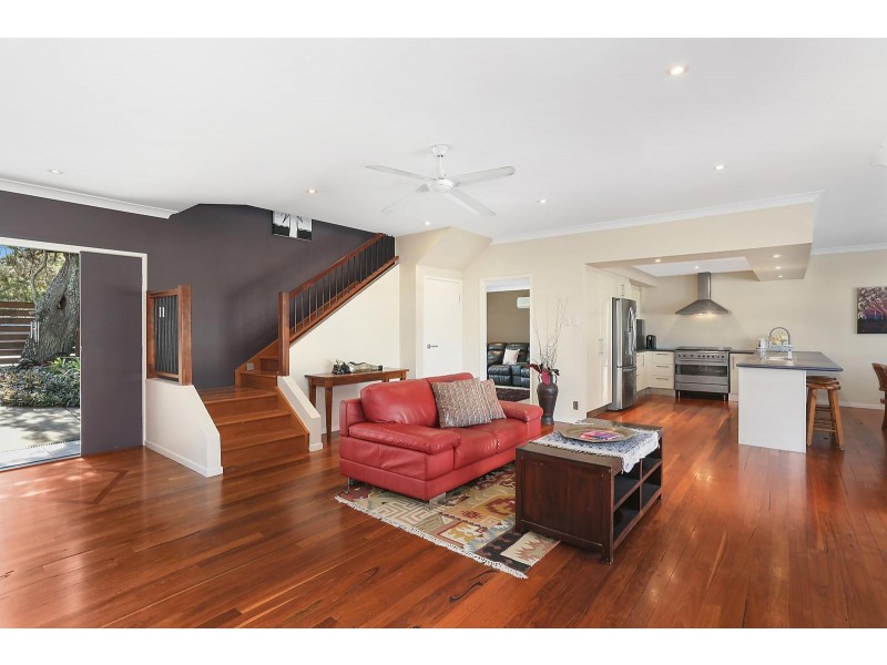 17 Echlin Street, Labrador QLD 4215