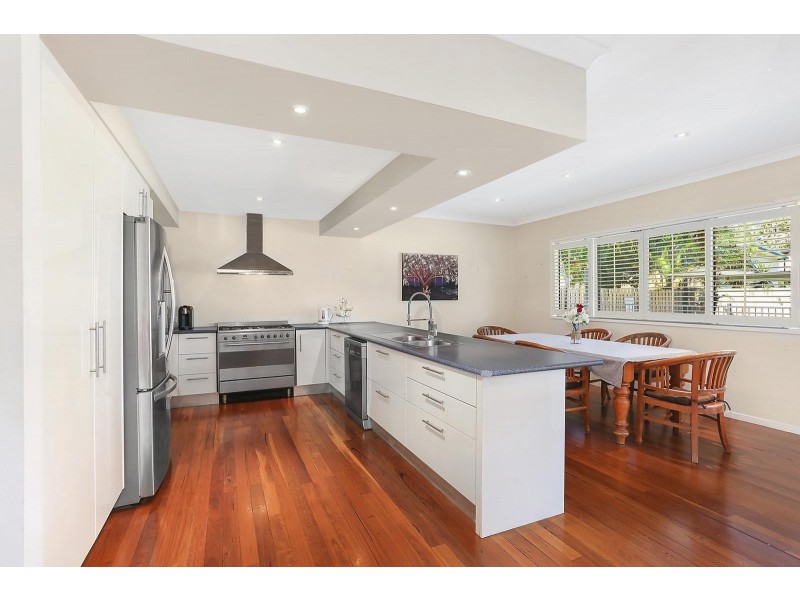 17 Echlin Street, Labrador QLD 4215