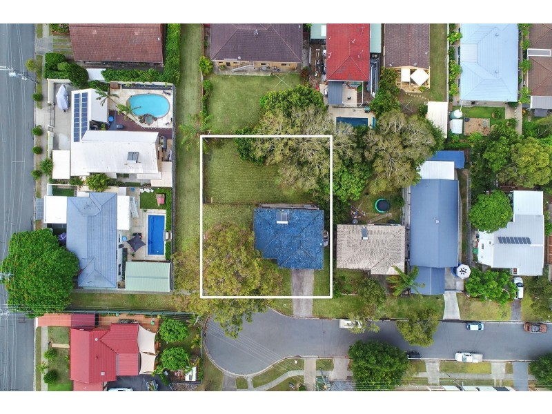 57 Victor Avenue, Paradise Point QLD 4216