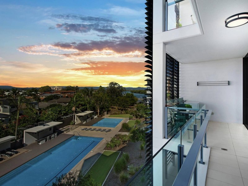 1303/1 Sunset Avenue, Paradise Point QLD 4216