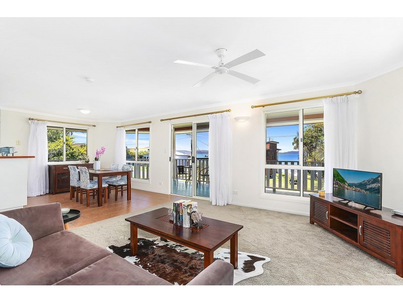 3 Coorong Street, Macleay Island QLD 4184