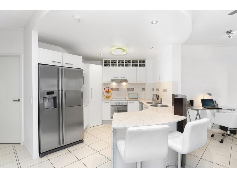 4/28 Parker Street, Labrador QLD 4215