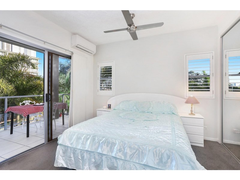 4/28 Parker Street, Labrador QLD 4215