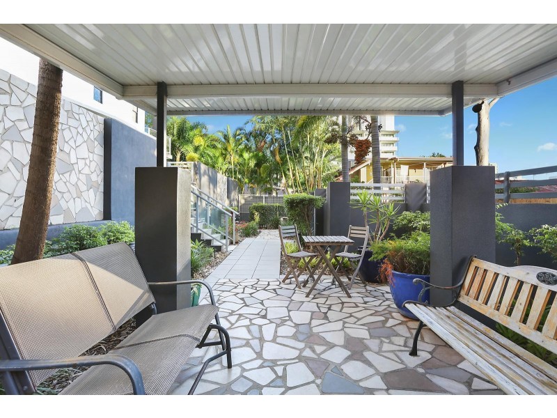 4/28 Parker Street, Labrador QLD 4215