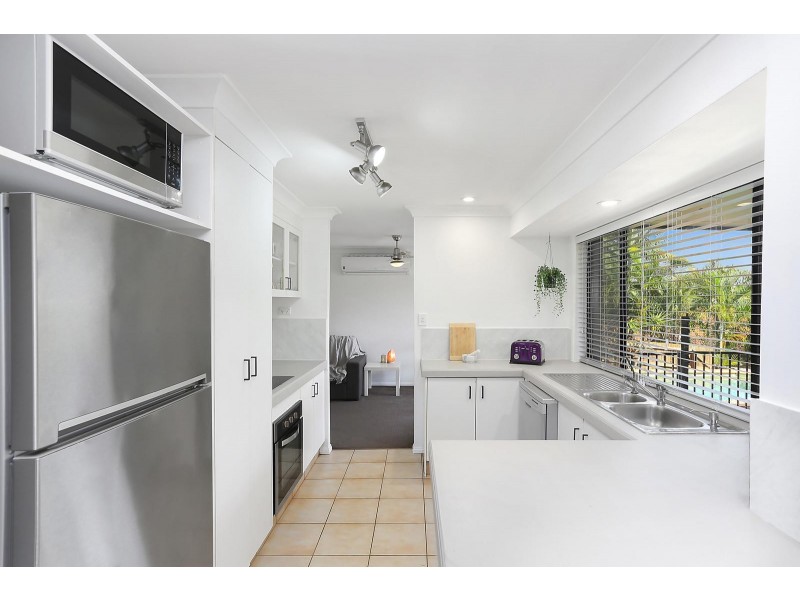 21 Sunningdale Circuit, Robina QLD 4226