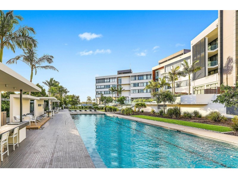 2205/1 Marina Promenade, Paradise Point QLD 4216