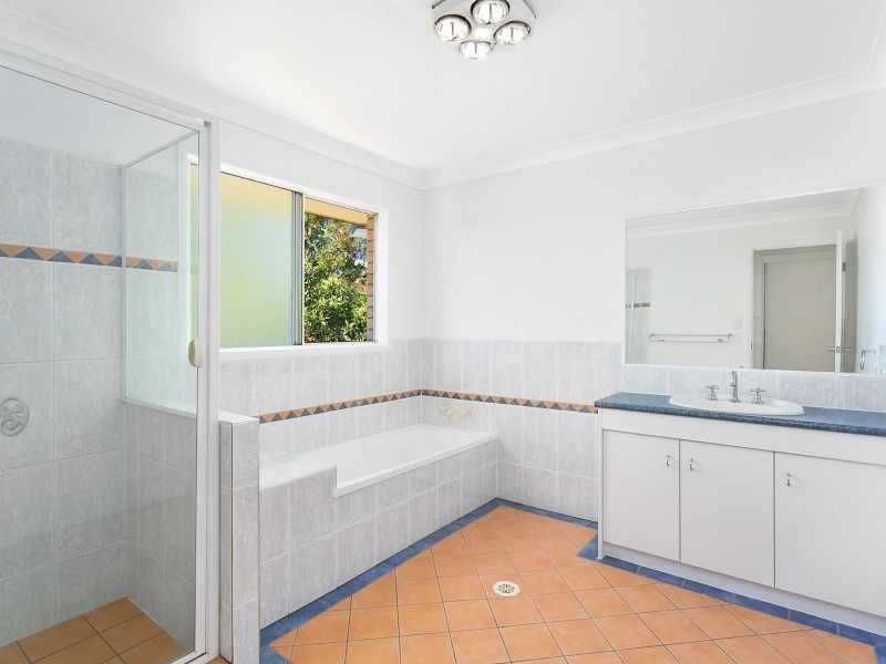 37 Dugandan Street, Nerang QLD 4211