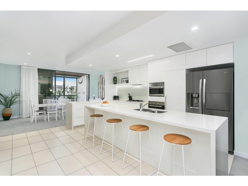 4404/2 Sunset Avenue, Paradise Point QLD 4216