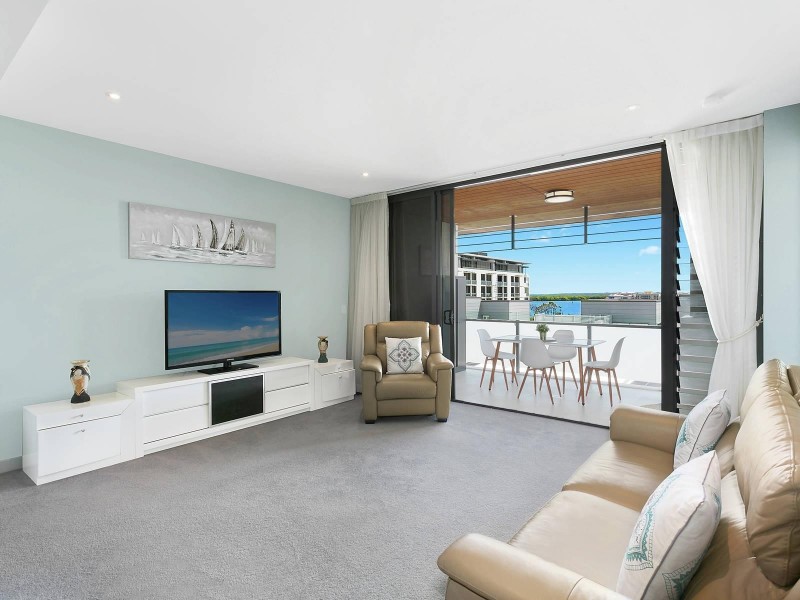 4404/2 Sunset Avenue, Paradise Point QLD 4216