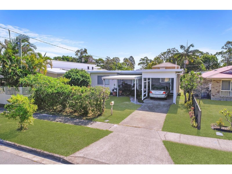 16 Mungera Street, Biggera Waters QLD 4216