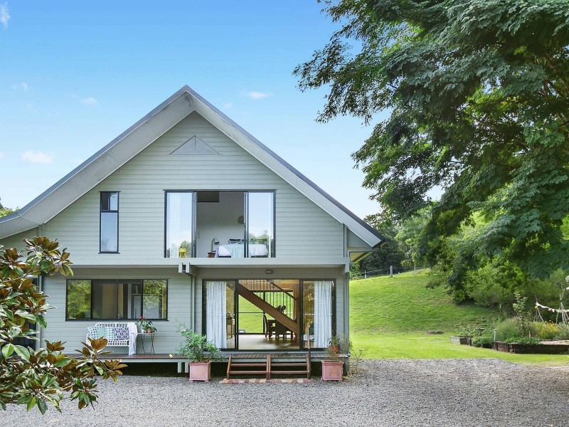 92 Currey Road, Wongawallan QLD 4210