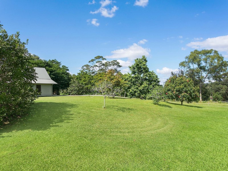92 Currey Road, Wongawallan QLD 4210