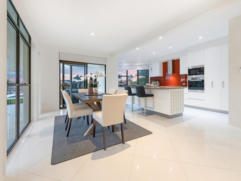27 Smugglers Place, Runaway Bay QLD 4216