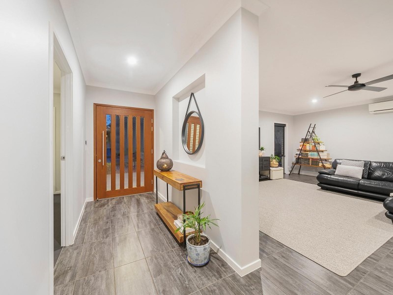 32 Valley View Vista, Wongawallan QLD 4210