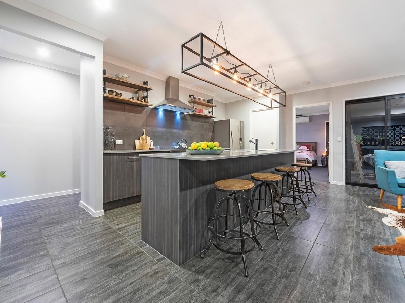 32 Valley View Vista, Wongawallan QLD 4210