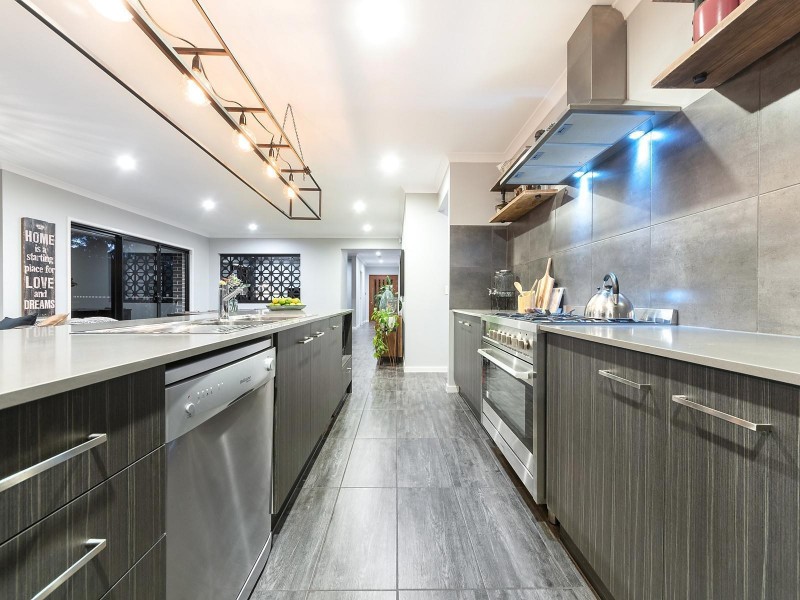 32 Valley View Vista, Wongawallan QLD 4210