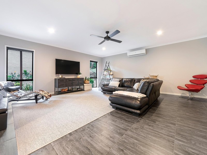 32 Valley View Vista, Wongawallan QLD 4210