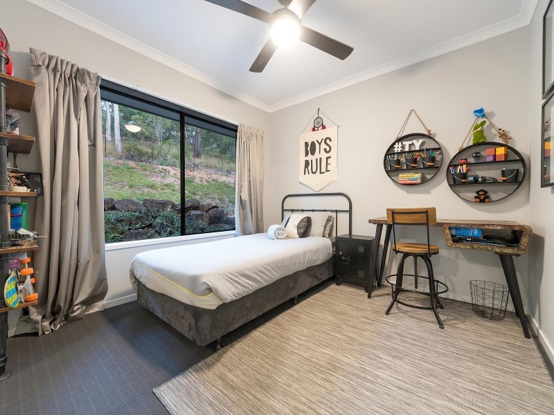 32 Valley View Vista, Wongawallan QLD 4210