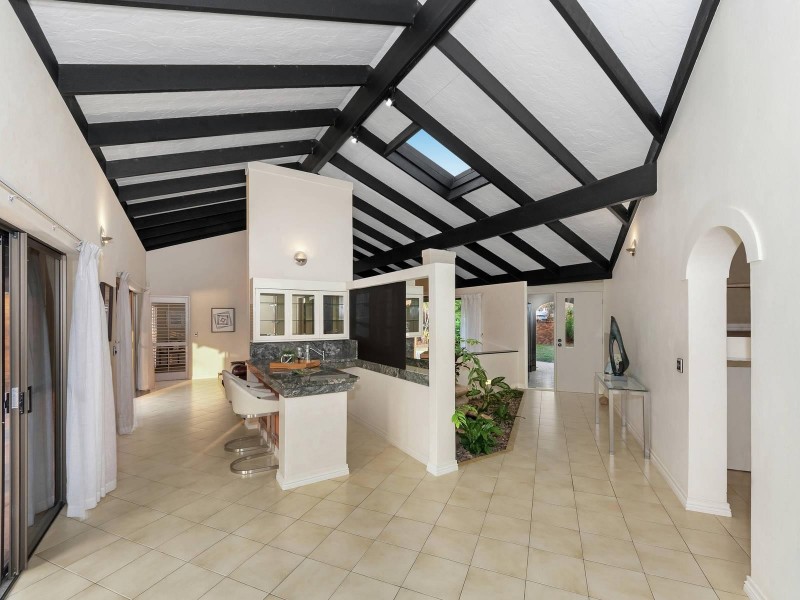 11 Kikori Crescent, Runaway Bay QLD 4216
