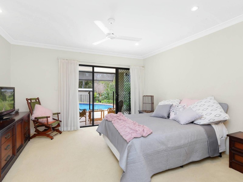 11 Blackfen Court, Arundel QLD 4214