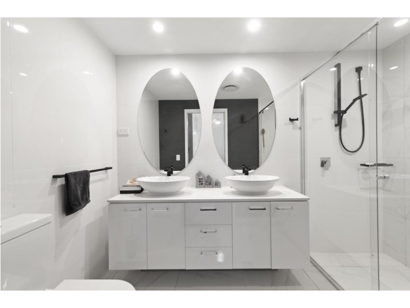 31201/5 Harbourside Court, Biggera Waters QLD 4216