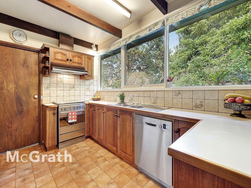 24 Lewton Road, Mount Waverley VIC 3149