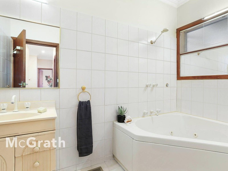 22 Teal Court, Dandenong North VIC 3175