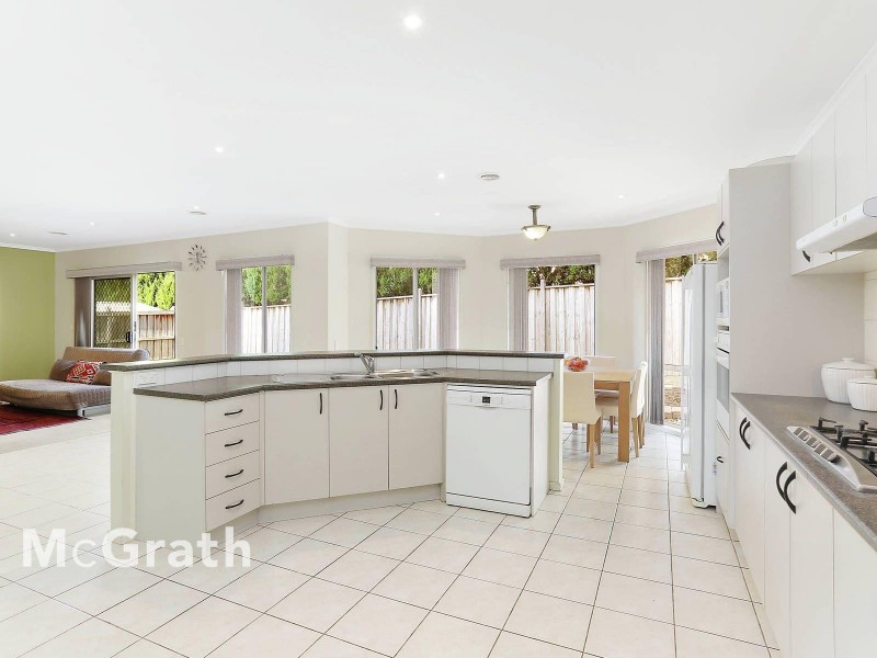 7 Montvale Mews, Mount Waverley VIC 3149