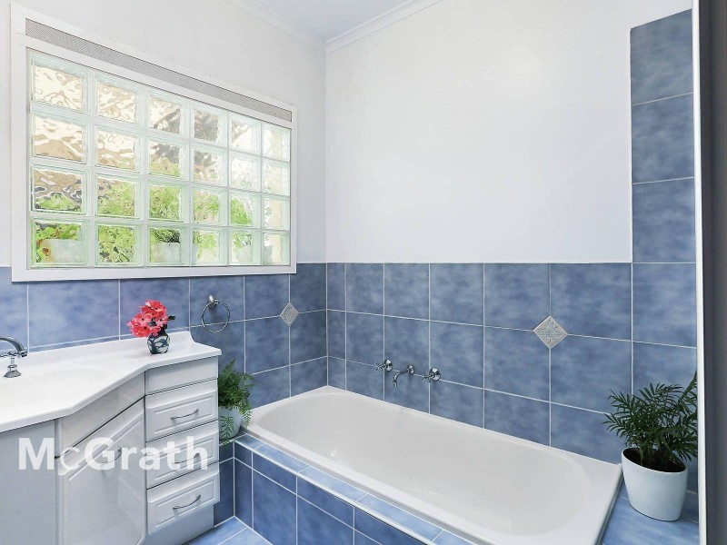 34 Avonhurst Drive, Glen Waverley VIC 3150