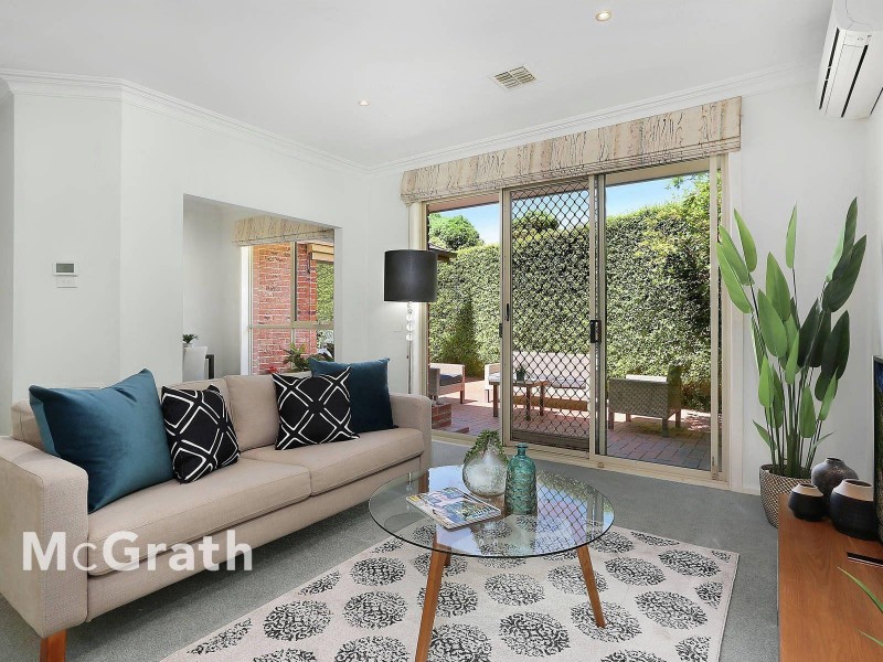 2B Valley Road, Mount Waverley VIC 3149
