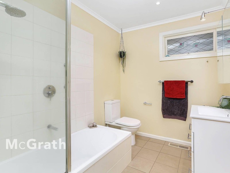 18 Maroondah Road, Ashwood VIC 3147