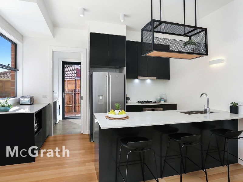 2 Aberdeen Road, Blackburn South VIC 3130