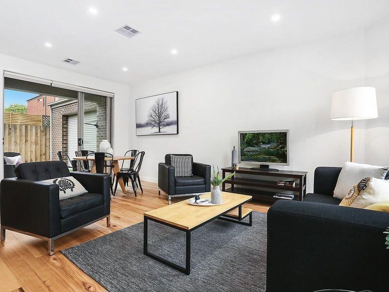 2/10 Pippin Avenue, Glen Waverley VIC 3150