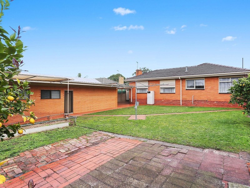 2 Damon Road, Mount Waverley VIC 3149